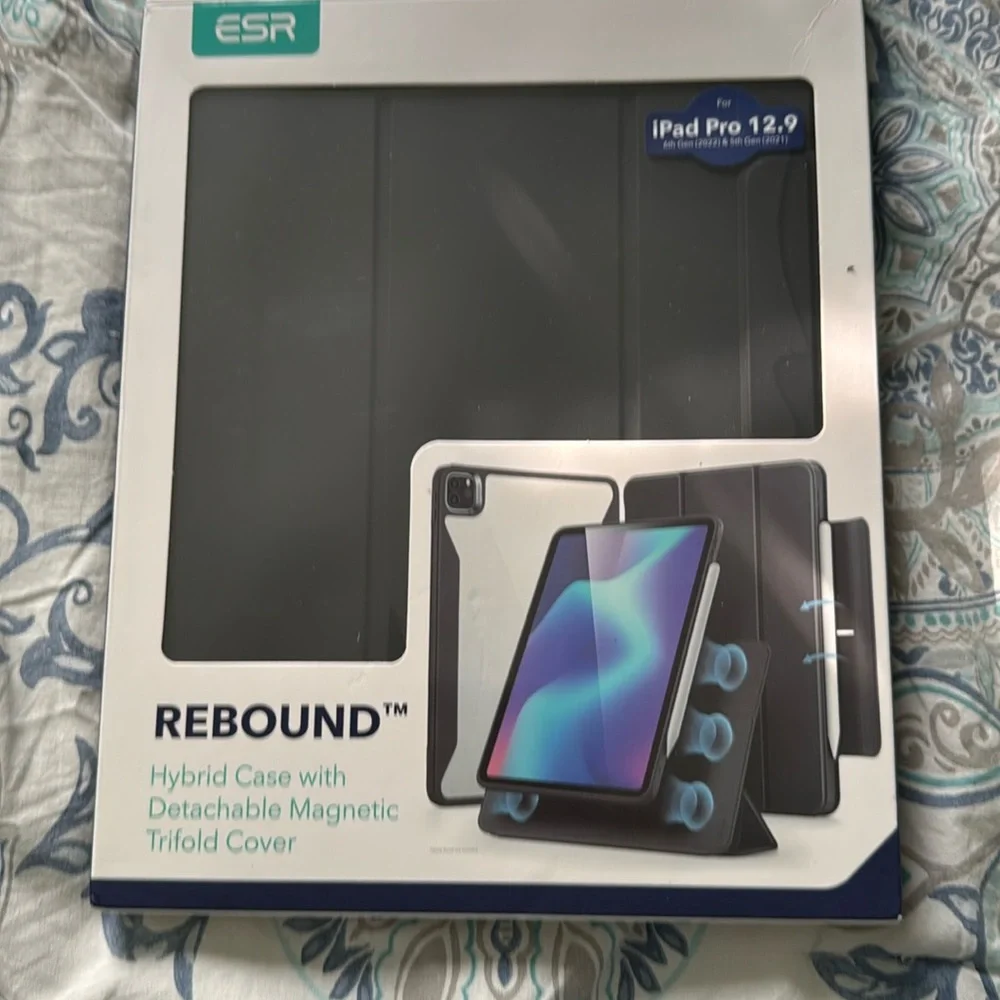 New iPad Pro 12.9 Hybrid Case with Detachable Magnetic Trifold Cover.